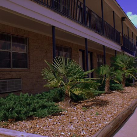 Somerville Inn And Suites Εξωτερικό φωτογραφία