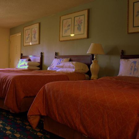 Somerville Inn And Suites Εξωτερικό φωτογραφία