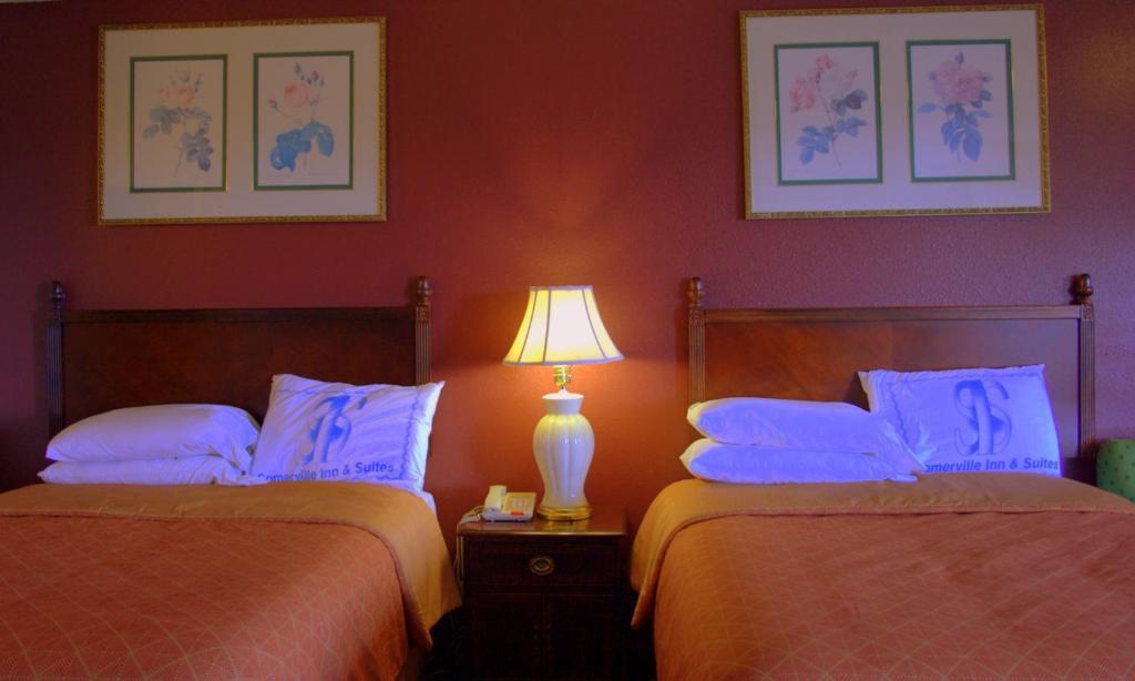 Somerville Inn And Suites Δωμάτιο φωτογραφία